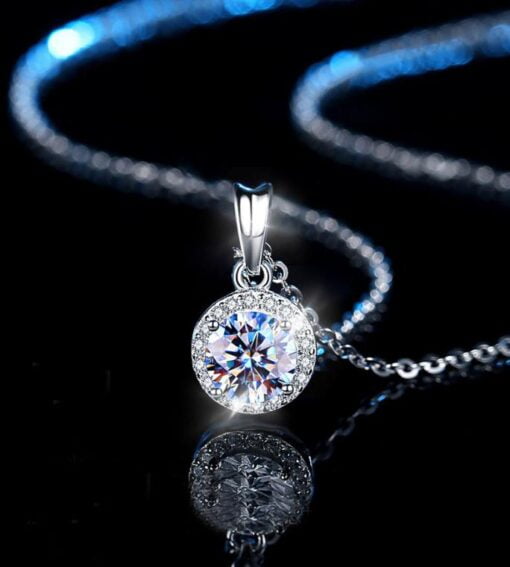 Dây chuyền Kim cương Moissanite Luxury